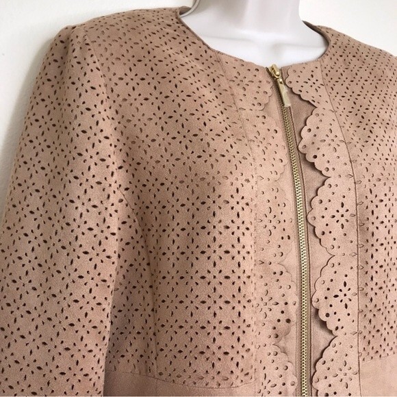 Chicos Faux Suede Perforated Laser Cut Zip Front Long Sleeve Camel Tan Jacket S - Picture 3 of 16
